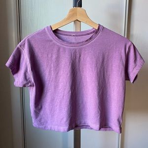 Lululemon Cates T-Shirt size 2 | Sublimado Pigment Dye Wisteria Purple